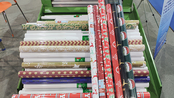 復(fù)卷機(jī)操作注意事項(xiàng)及性能特點(diǎn)有哪些？